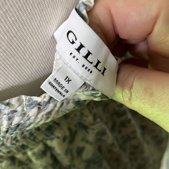 GILLI dress white blue ditzy fabric tank dress smocking wrinkle resistant - Picture 10 of 11